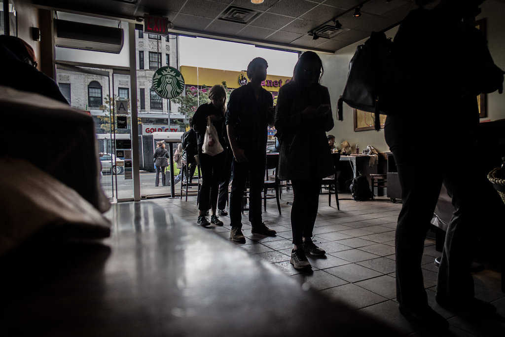 Starbuck's,125th Street.